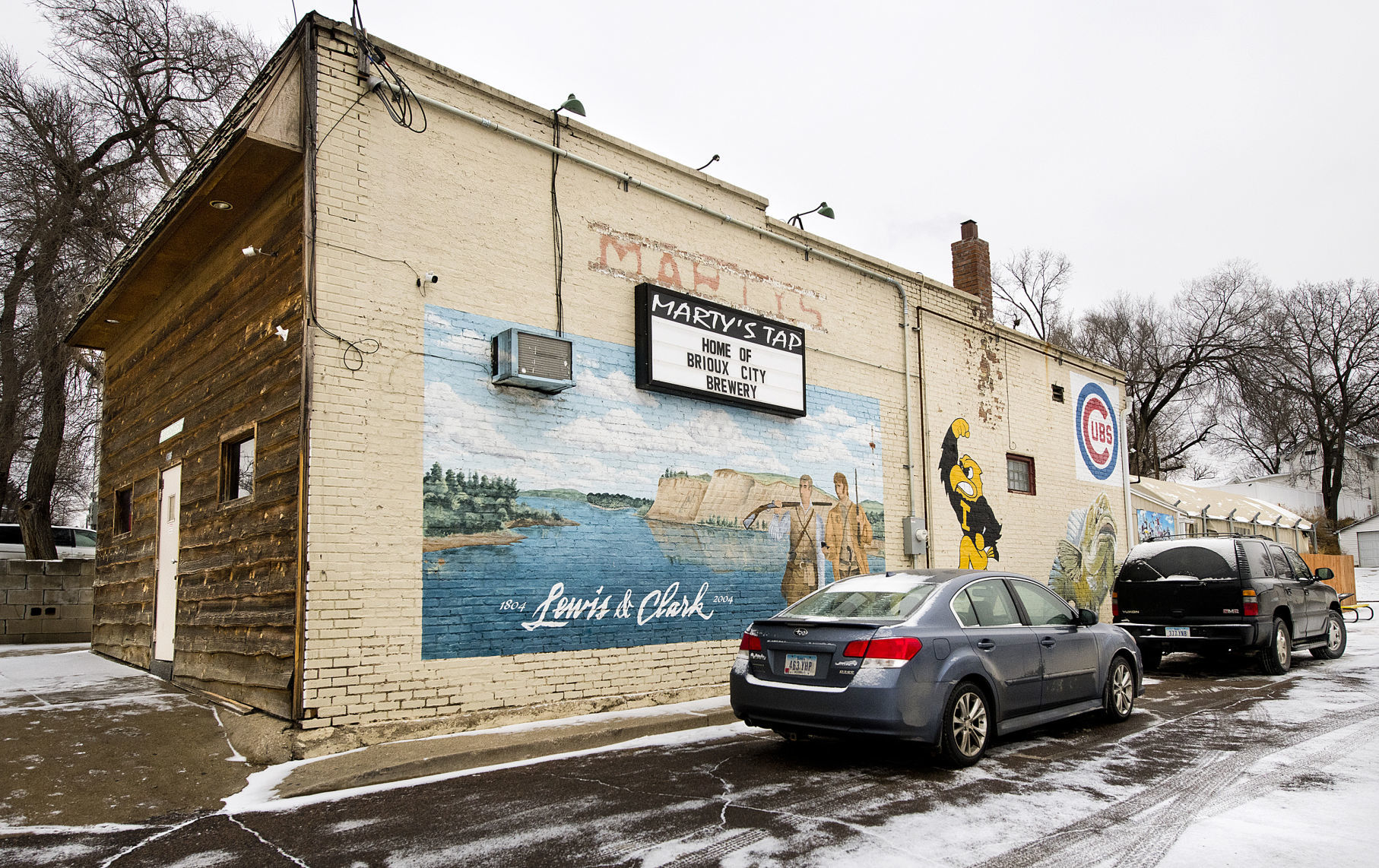 Marty's Tap's old mural